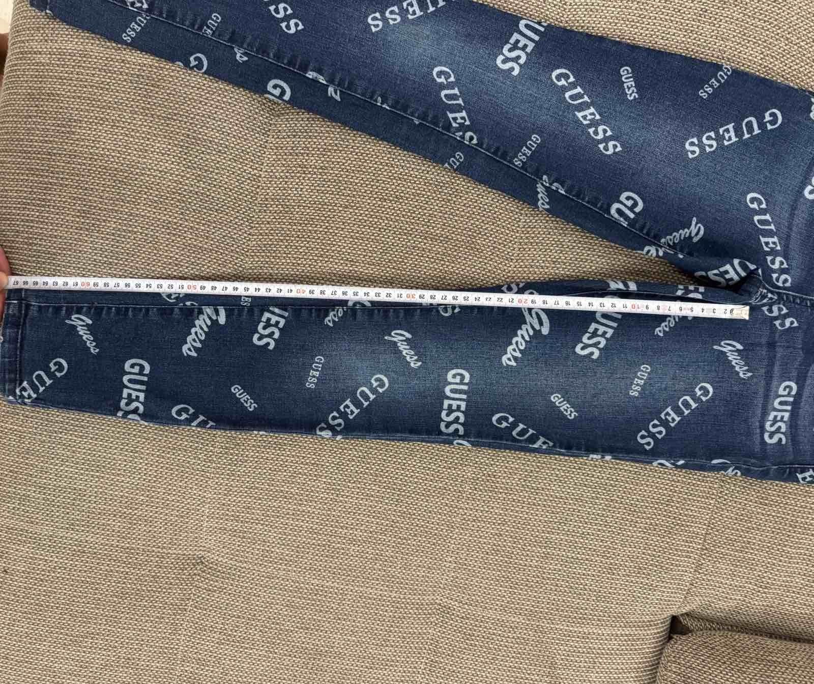 Дънки Guess от САЩ