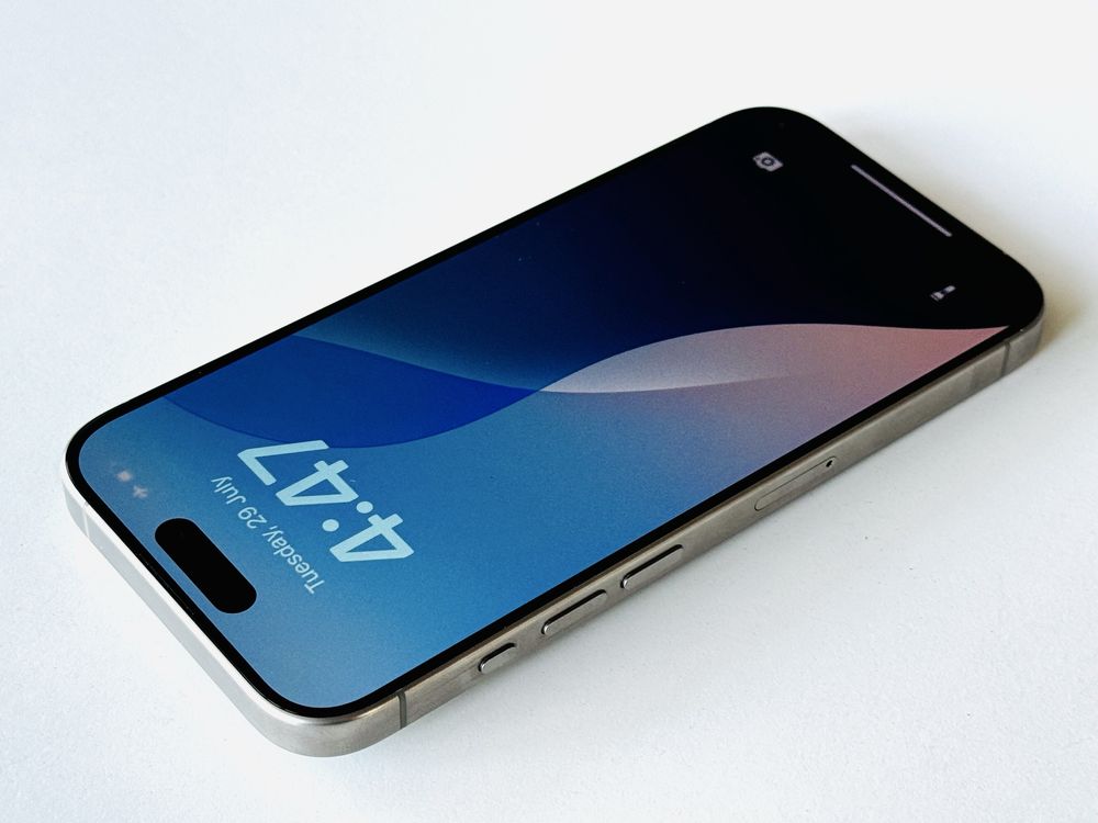 Iphone 15 Pro 128GB Natural Titanium Гаранция 6 месеца