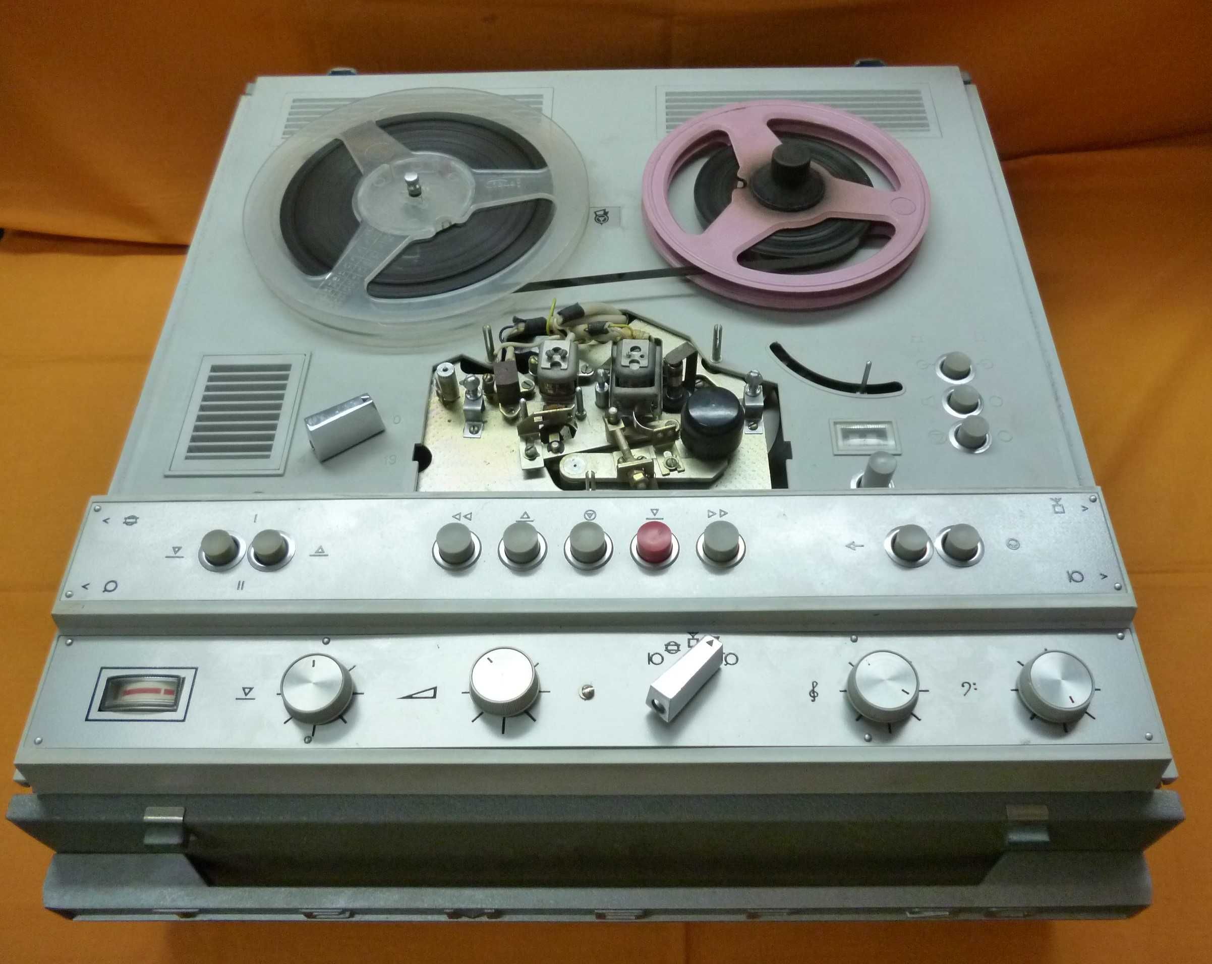 Vintage deosebit rar Magnetofon TEMBR-2S Тембр-2C audio rusesc URSS