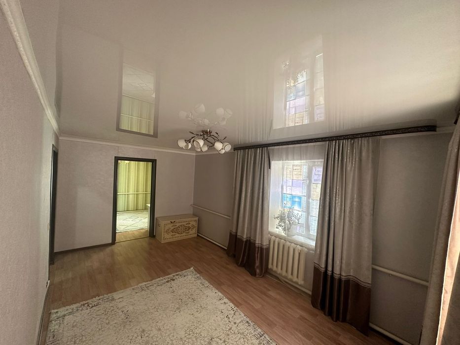 Үлкен Шаған ауылынан үй сатылады.