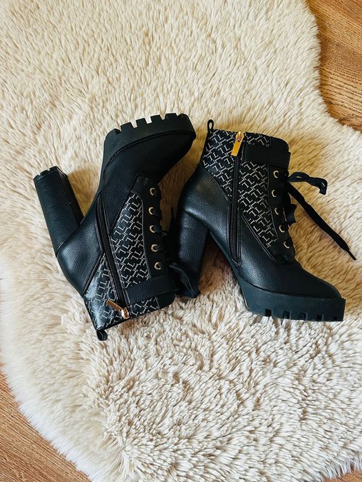 Почти нови Боти на марката “Ласкана”