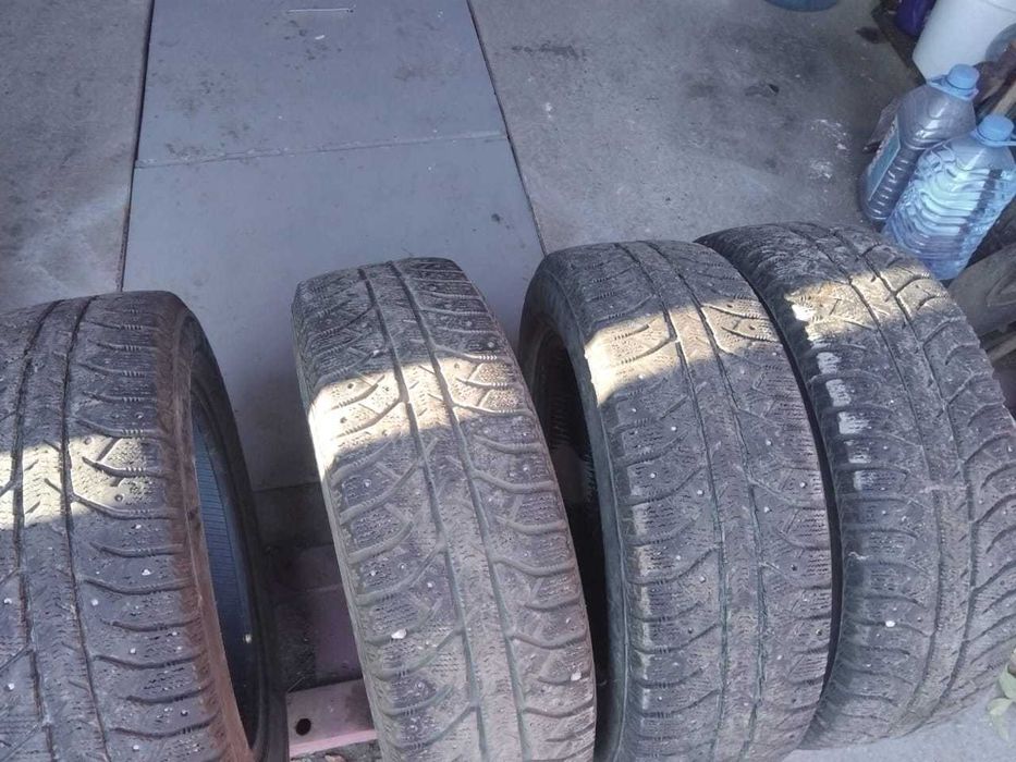 Bridgestone Ice Cruiser 185*65 R15 Б\ шипов нет