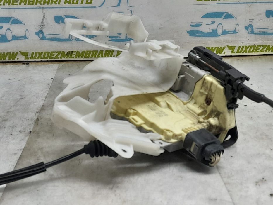 Broasca usa 3C0837867 Volkswagen VW Passat B7 [2010 - 2015]