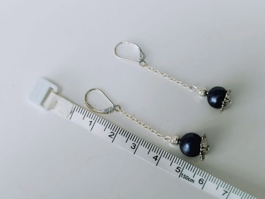 Cercei din argint 925 cu perle culoare neagra si elemente din argint