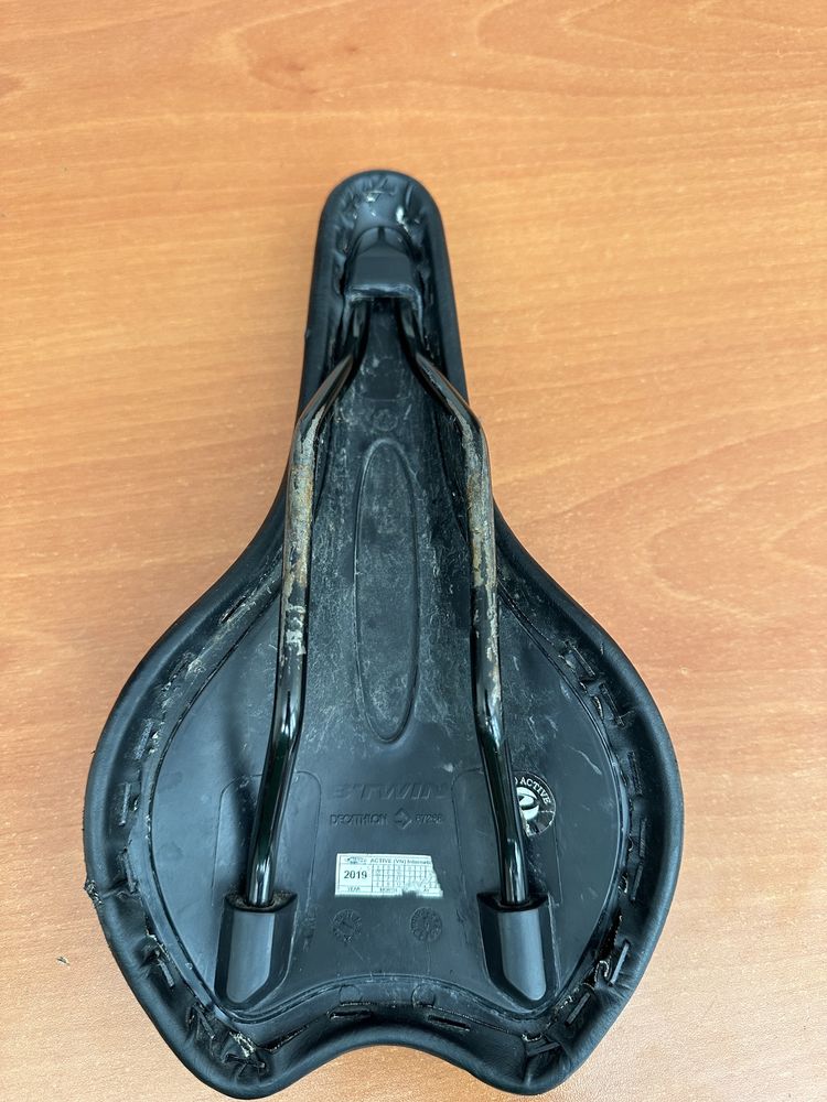 Седалки Selle Italia нова Промо и Rockrider, грипове нови два модела