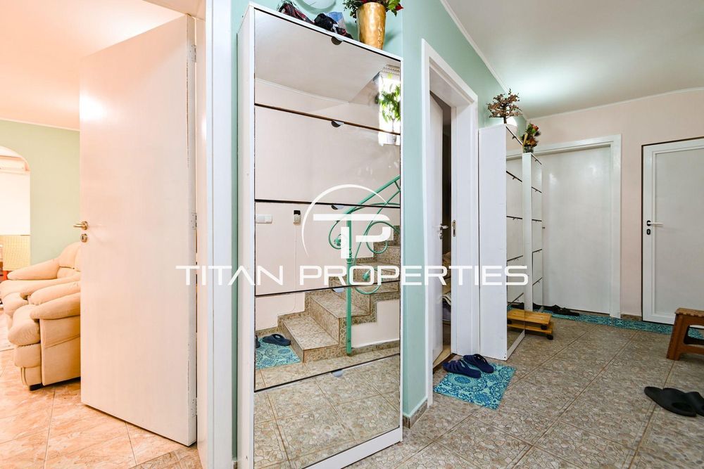 Къща за продажба в ж.к. Надежда 2