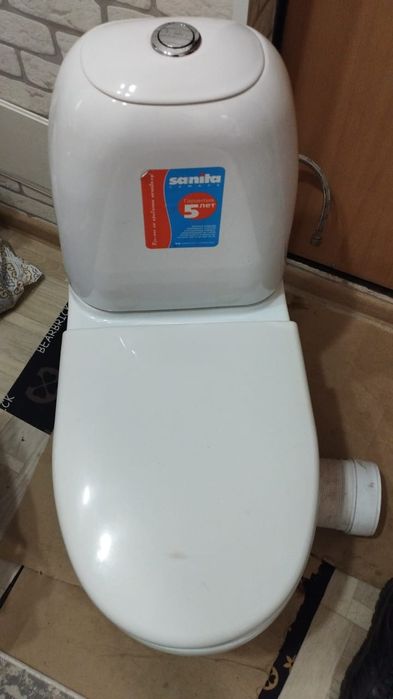 Унитаз в рабочем состоянии