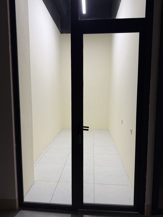 ИБН СИНО  БЕЛТЕПАДА  ОФИС ва Склад учун 9 кв Докон АРЕНДАГА Берилади