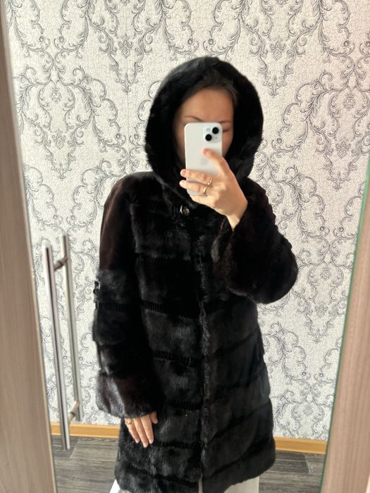 Продам норковую шубу