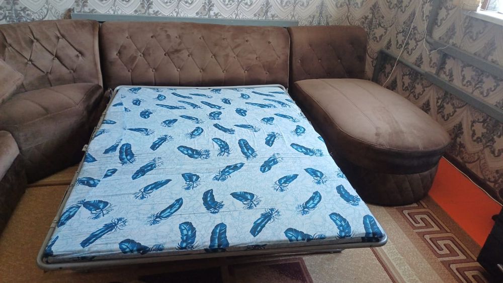 Диван!!! В хорошем состоянии.