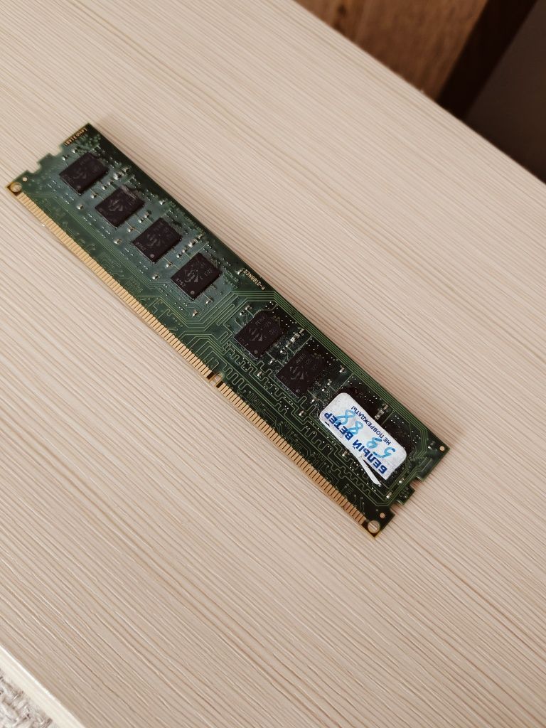 Оперативная память с пломбой ddr3 4шт по 4gb