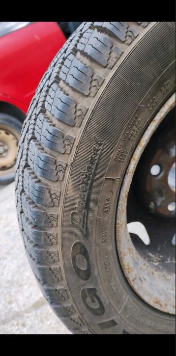 Автомобилни гуми с джанти 13 цола