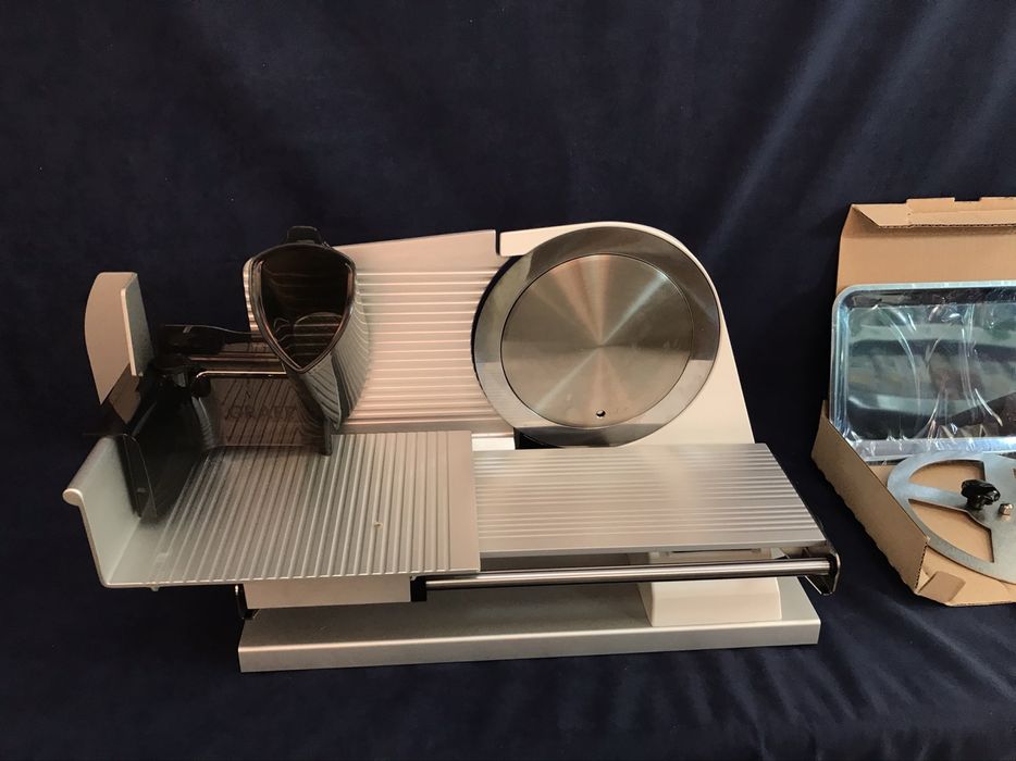 Уред за рязане ка колбаси Graef