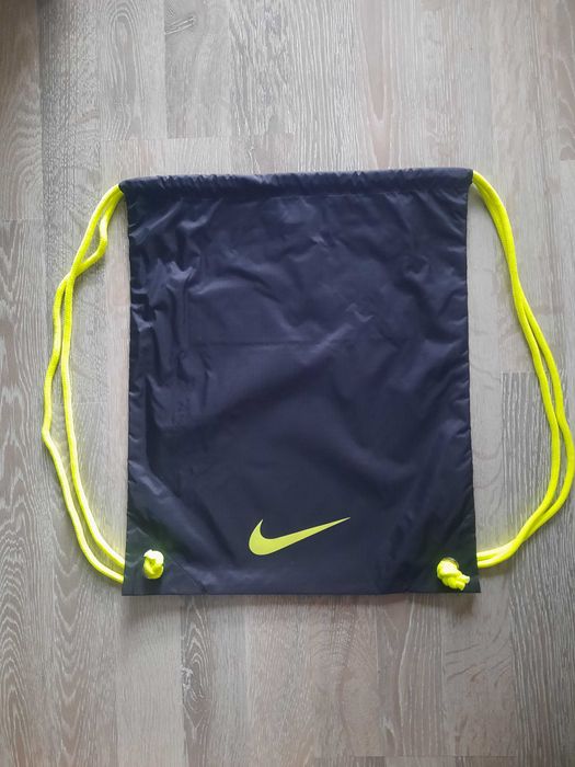 НОВА Чанта за обувки Niке