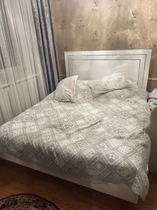 Спальный гарнитур в отличном состоянии