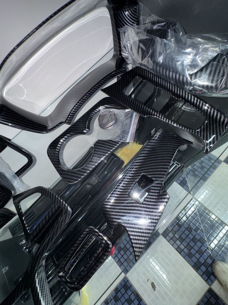 byd song plus / champion carbon detail