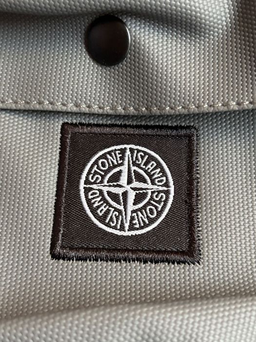 Stone Island чантичка сива