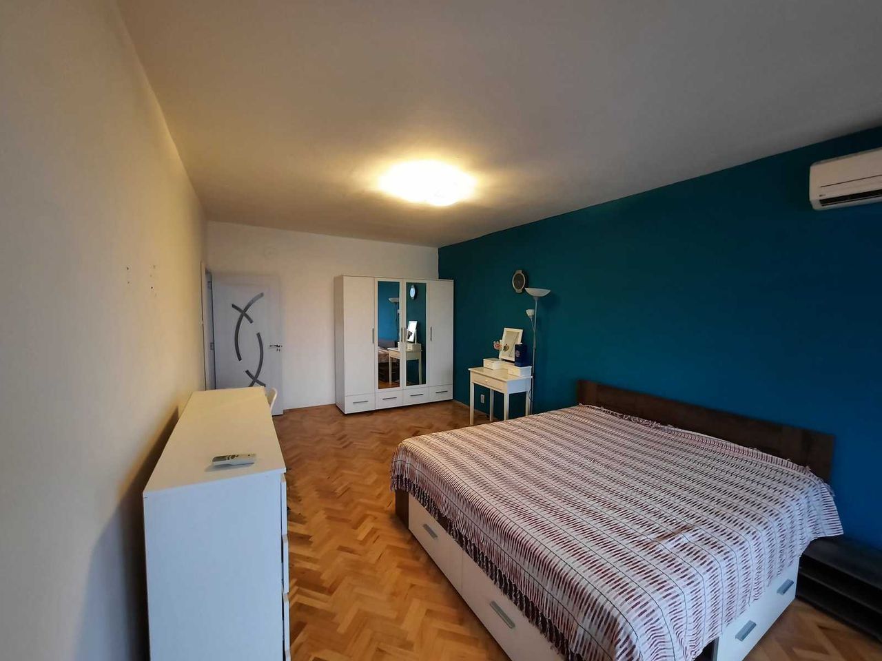 Дава се под наем Тристаен апартамент в София, Люлин 4 - 65 кв.м за 561 € - Снимка #6