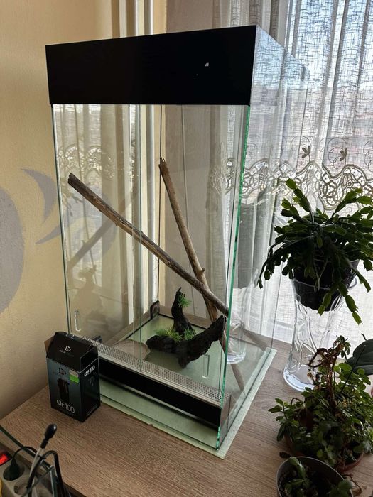 Терариум за хамелеон или други