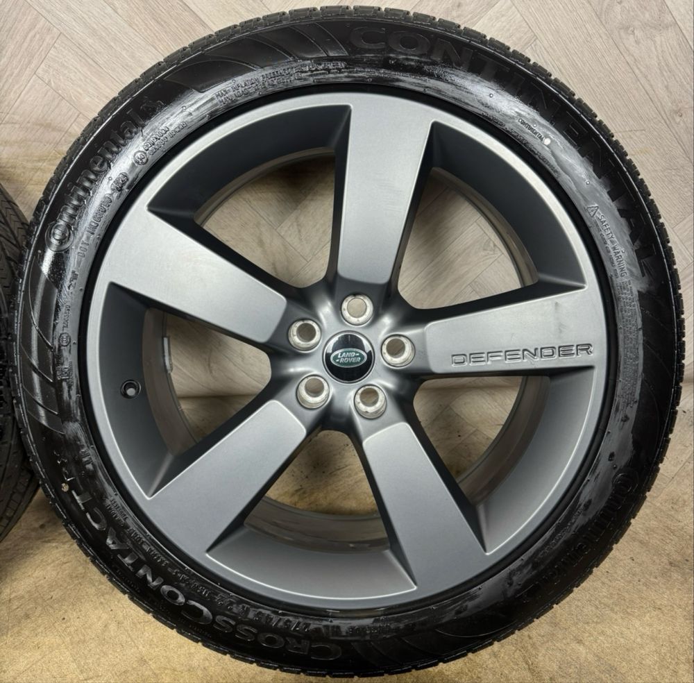 Jante Land/Range Rover Defender R22 Originale Continental 2024 99%
