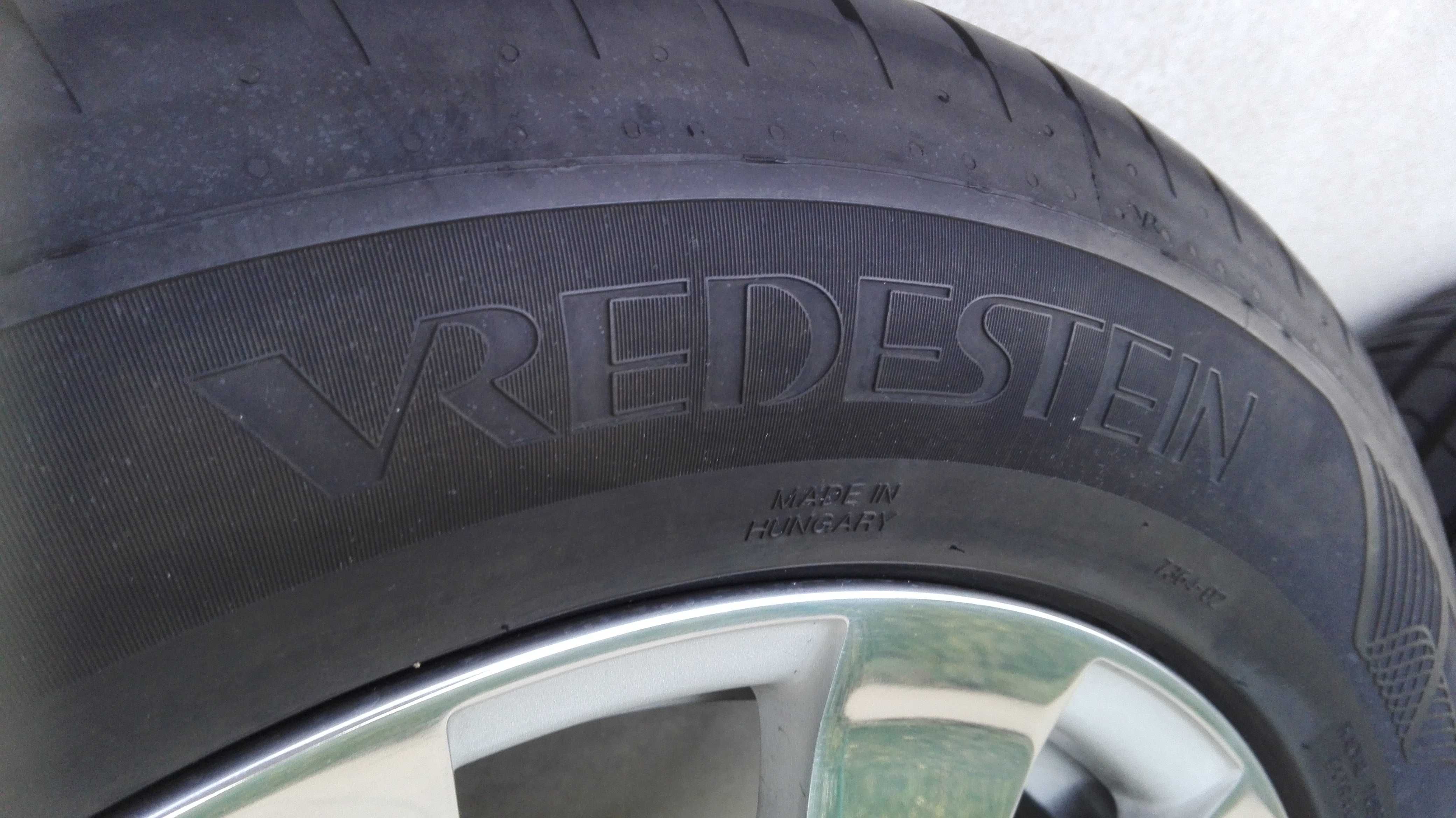 Летни гуми Vredestein 235/55/17 холандски