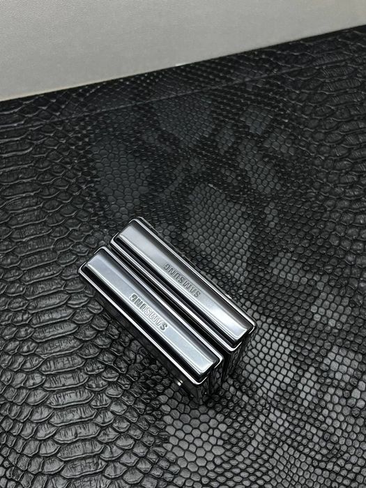 Samsung Galaxy z flip 4