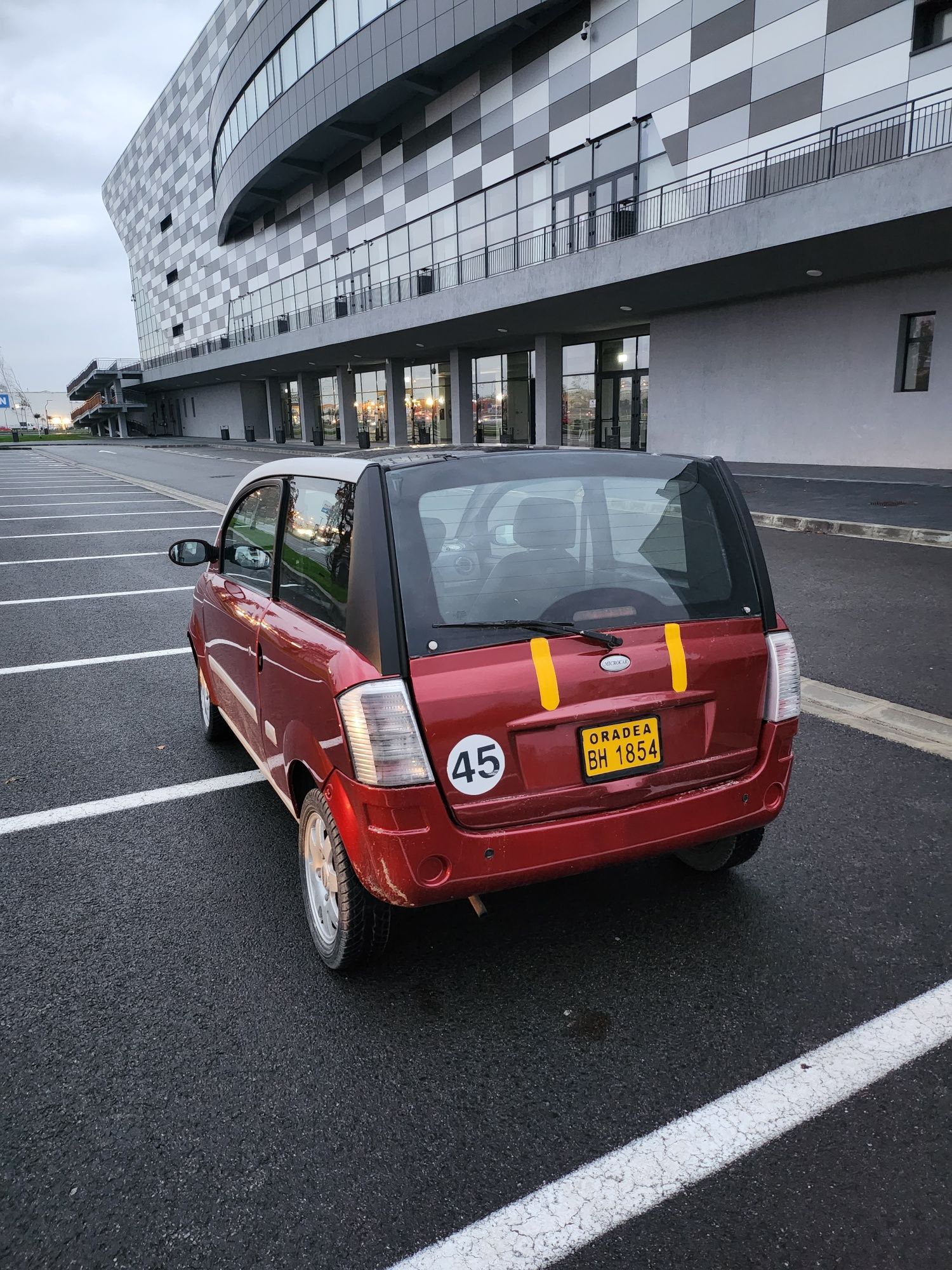 Vând autoturism Microcar