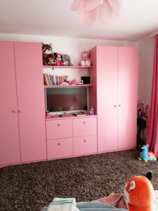 Vand dormitor de fetite+Saltea Cadou sau se vinde pe bucati