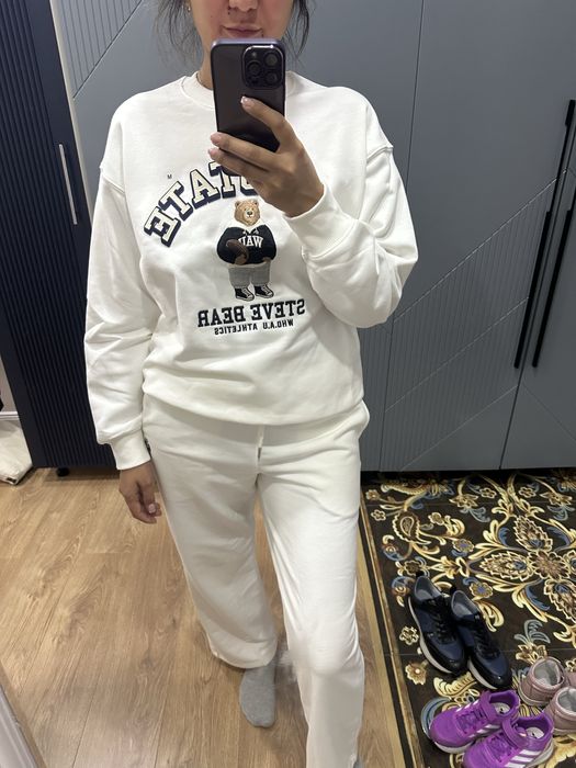 Продается ноый костюм бренд who ayou