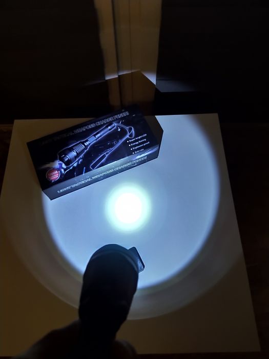 SET Lanterna vanatoare led XM-L2 cu 3 filtre color SLJ-Q2800