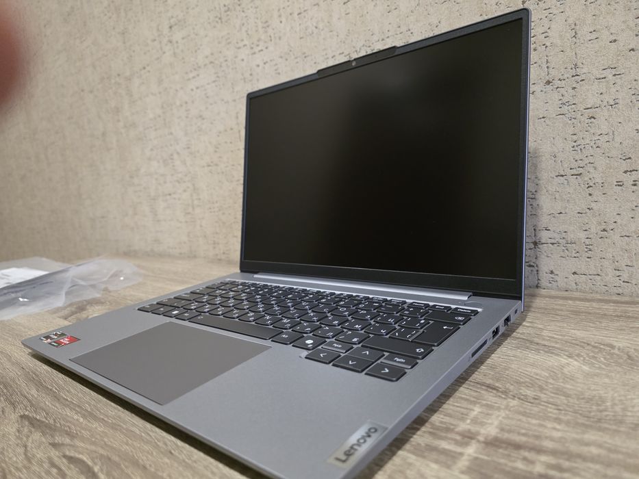 Lenovo Thinkbook 14 G7 ARP
