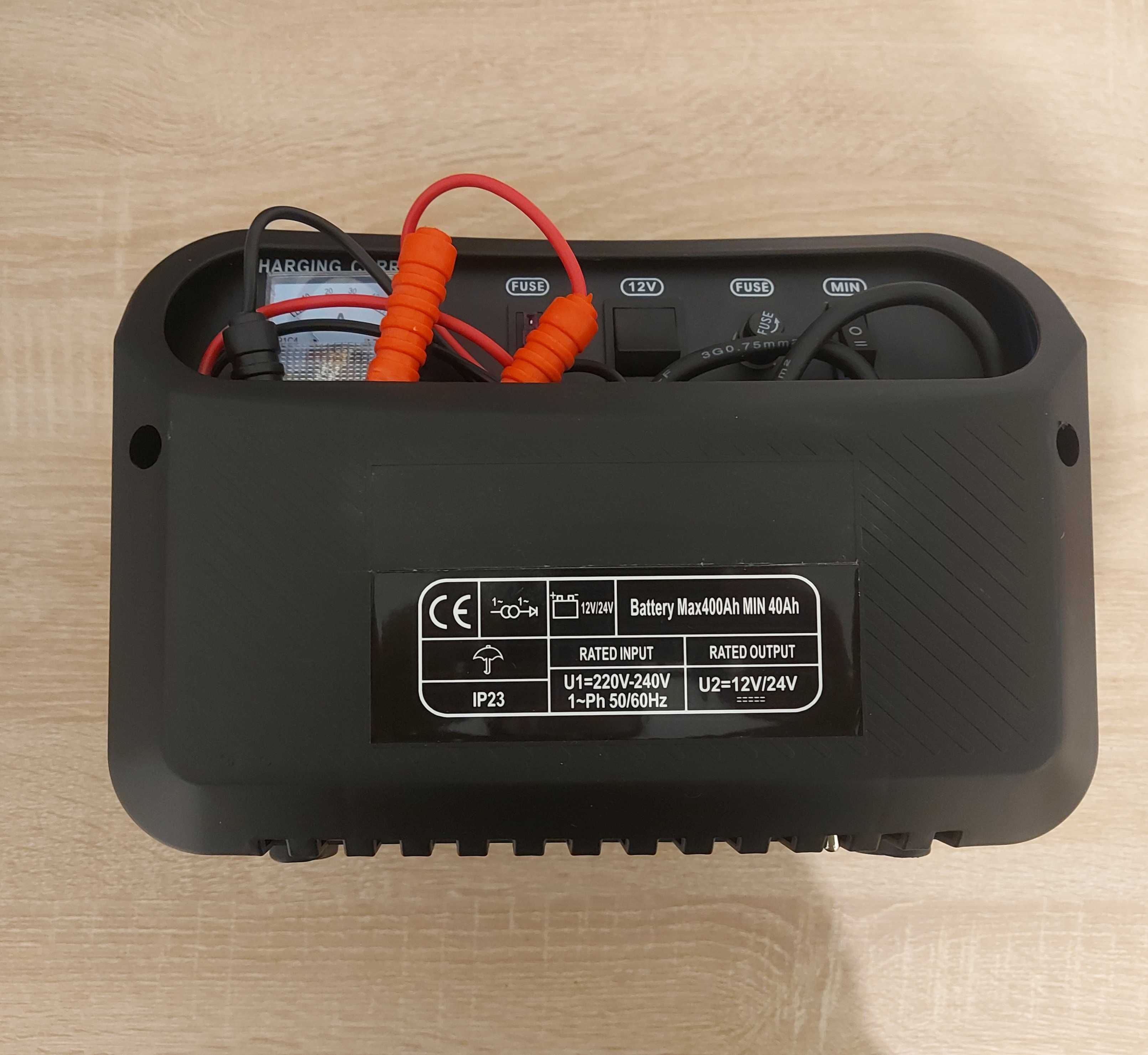 Redresor incarcator baterii auto si camioane 12V si 24V pana la 200Ah