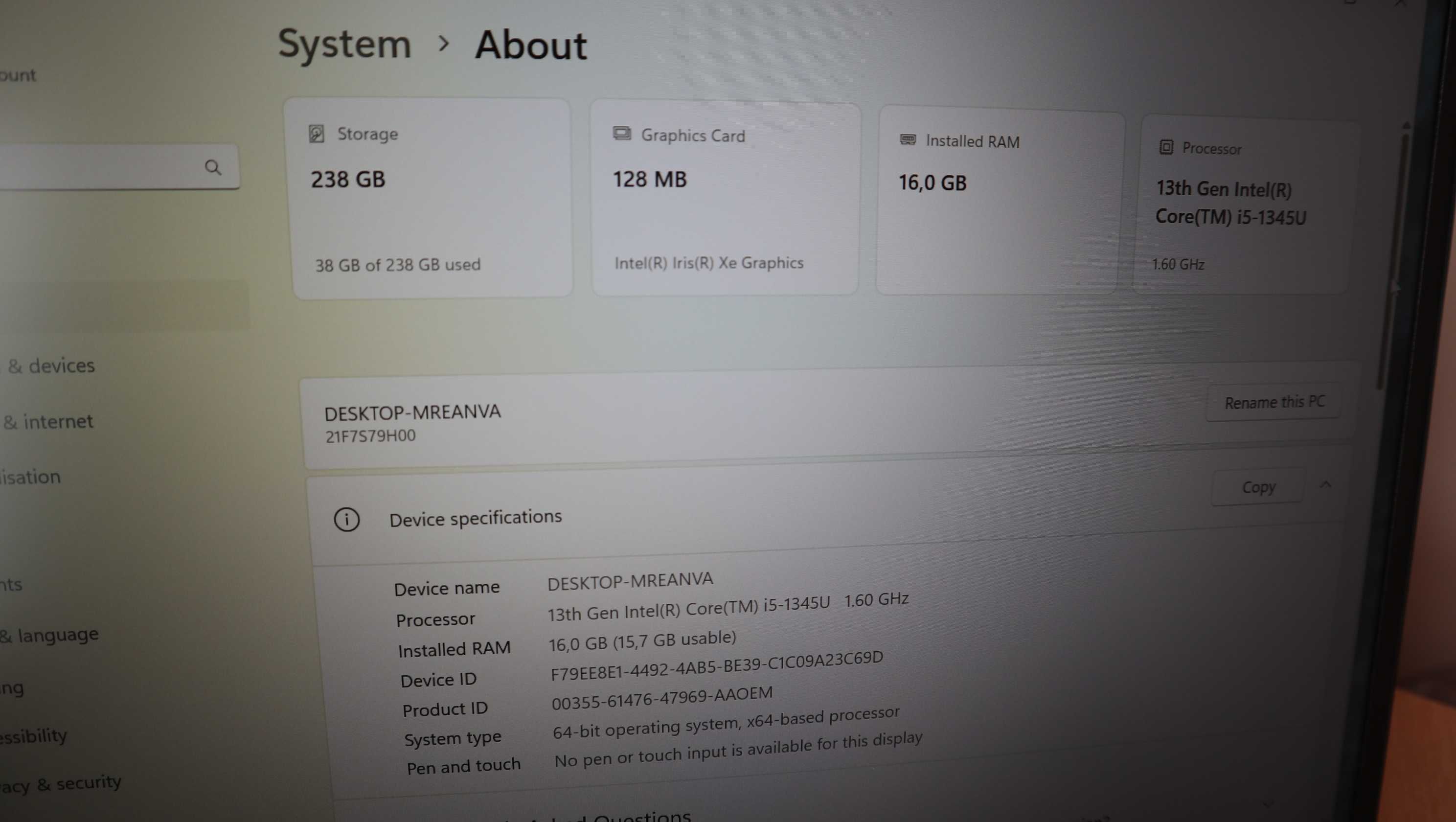 Lenovo ThinkPad T14s 4 Gen / i5 1345U / SSD 256GB / 16GB
