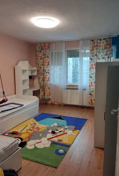 Тристаен ап Разсадника под наем