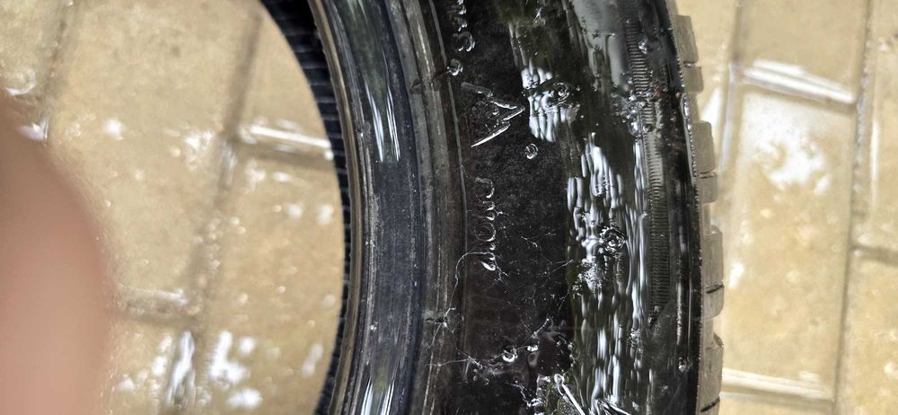 Cauciuc iarna 215/60/17 bridgestone