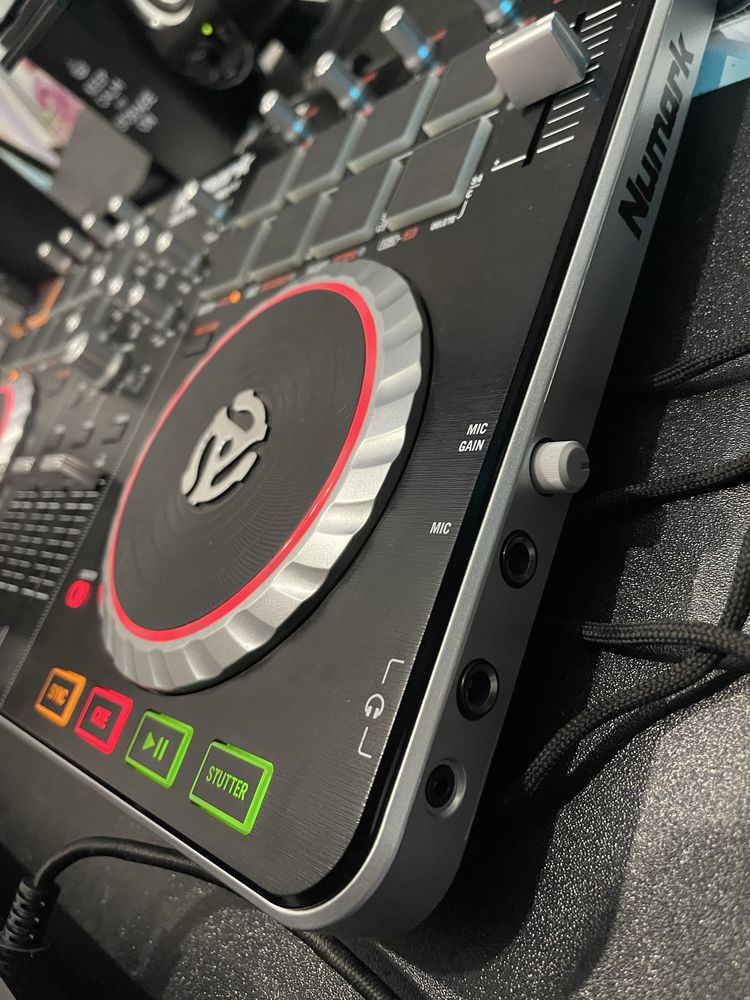 Consola Dj Numark Mixtrack Pro 2 stare excelenta
