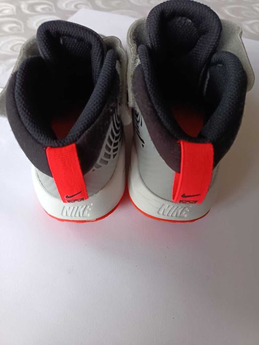 Детски спортни обувки  Nike, Tarmak , детски ботуши