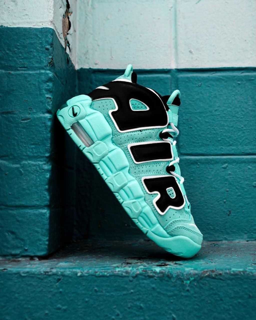 OFERTA ! NIKE UPTEMPO Ambush ,cumperi 2 perechi-->CADOU tricou CAVALLI