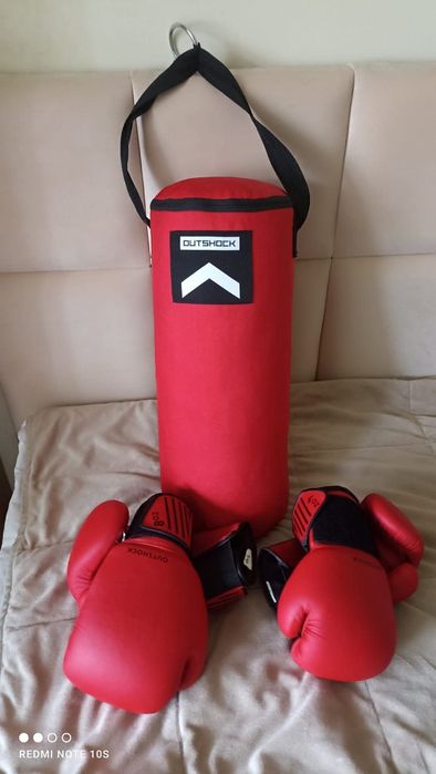 Sac de box cu doua perechi de manusi