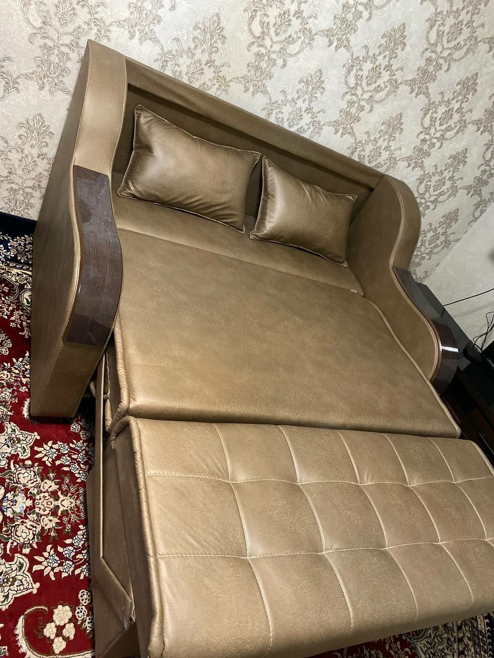 Продаю новый диван-кровать на заказ (не использовался)