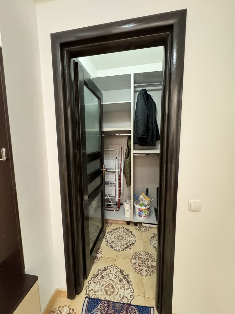 Vand apartament,  Str Victoriei, la 3 minute de parc si centrul vechi