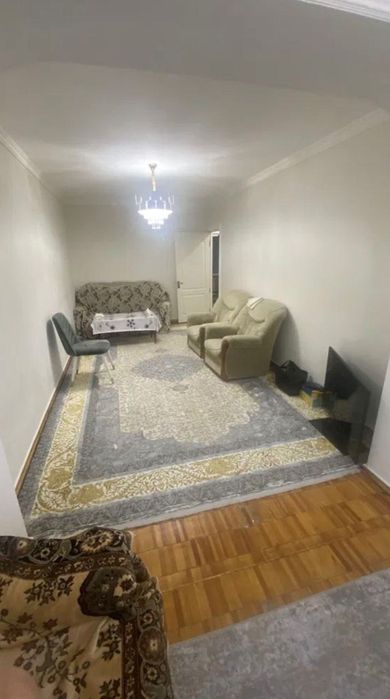 Ц-4 Продается 3 комнатная квартира массив Кашгар Юнусабад