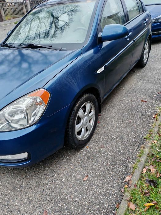 Hyundai Accent 1.6 GLS unic proprietar/ foarte bine intretinut