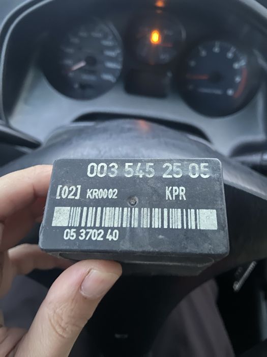 Реле бензонасоса мерседес М103 двигатель