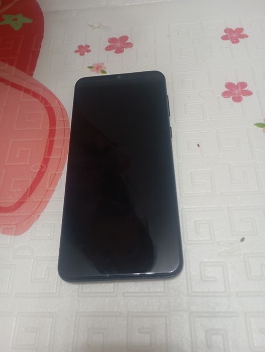 Продам Самсунг А04