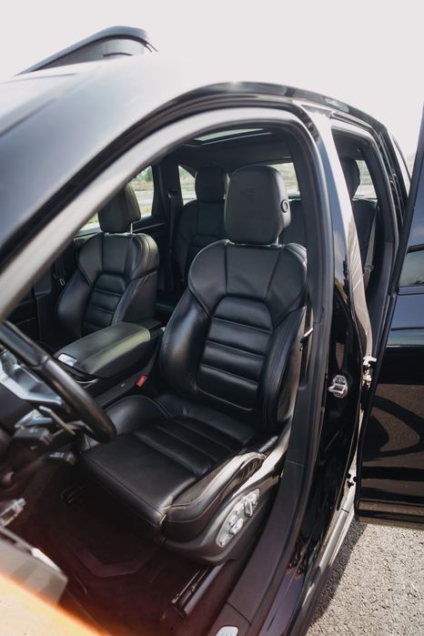 Porsche Cayenne Gts, km reali, Bose, Panoramic,Piele naturala,ceas