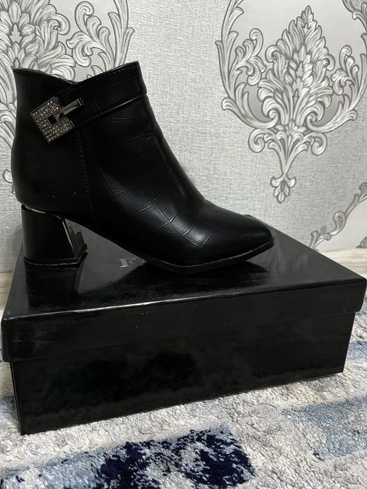 Продам осеннюю обувь