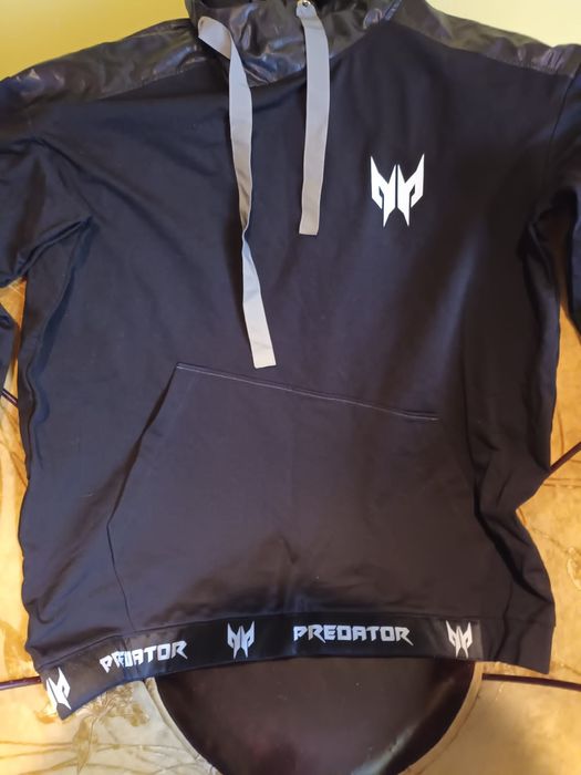 Hanorac exclusiv Predator Gaming