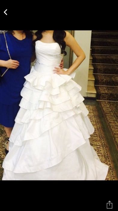 Продам свадебное платье брэнда malinelli ,очень красивое