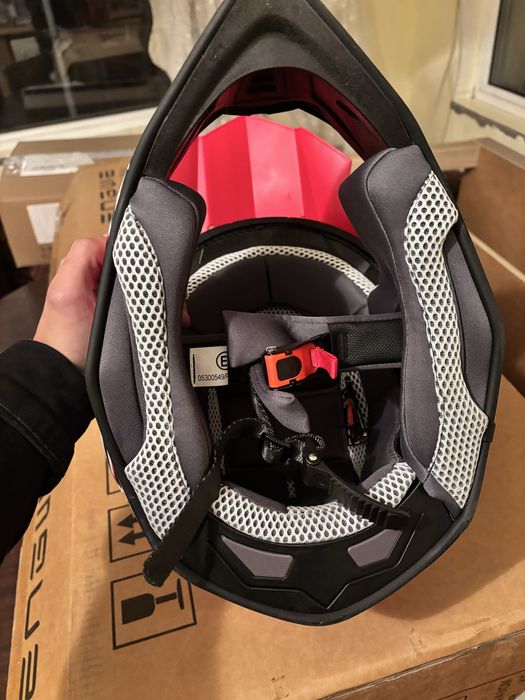 Каска за Кросов мотор размер Xl